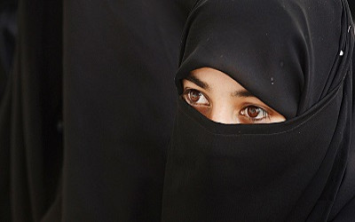 Islamisasi Niqob